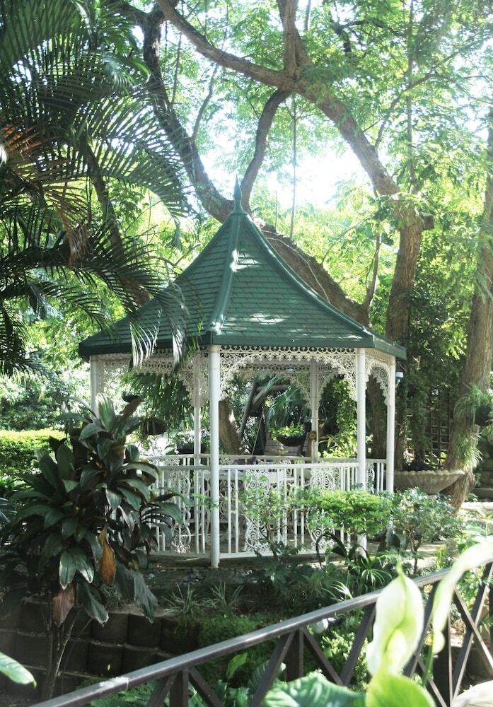 Beside Still Waters Boutique Hotel