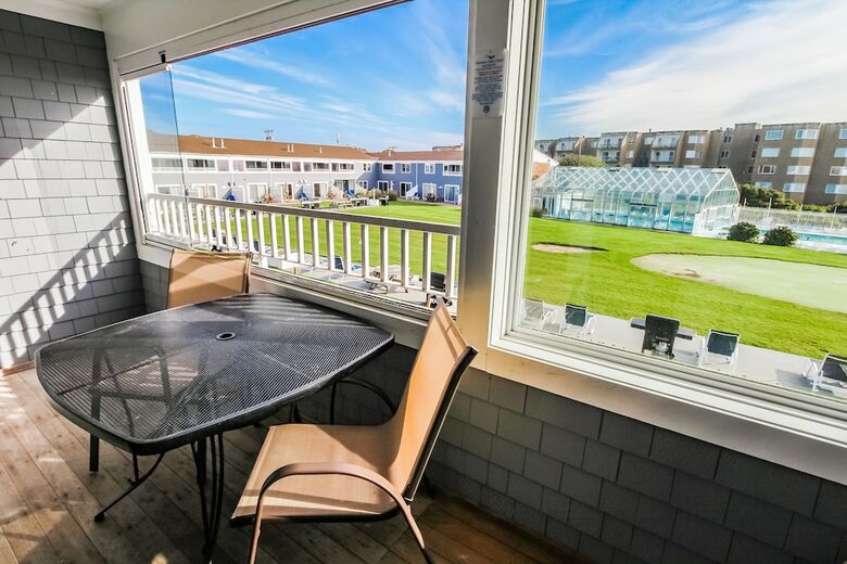Hotel Edgewater Beach Resort, A Vri Resort