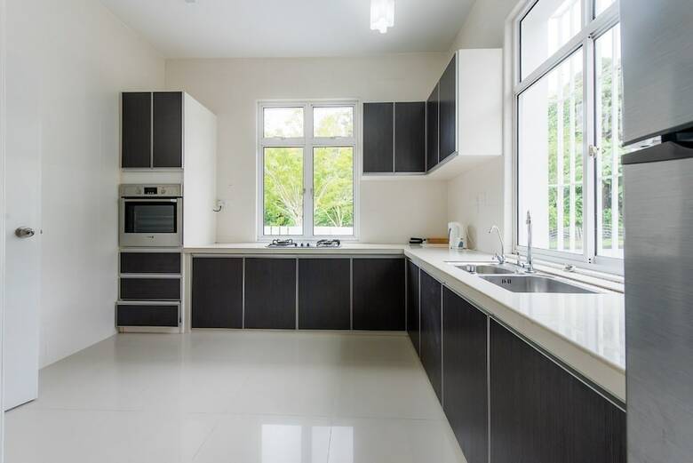 New Corner Shamrock Beach Villas Seaview