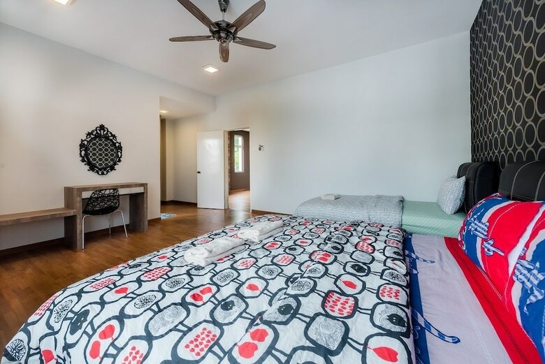 New Corner Shamrock Beach Villas Seaview