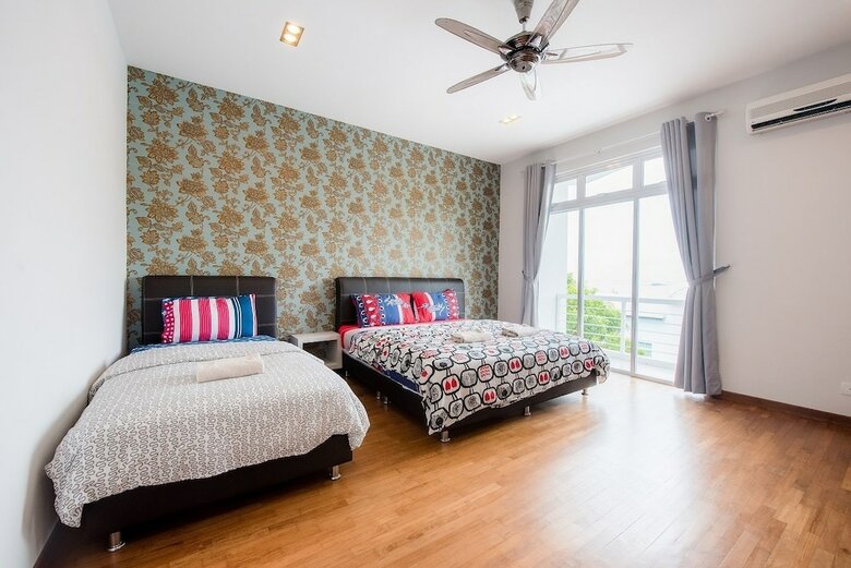 New Corner Shamrock Beach Villas Seaview