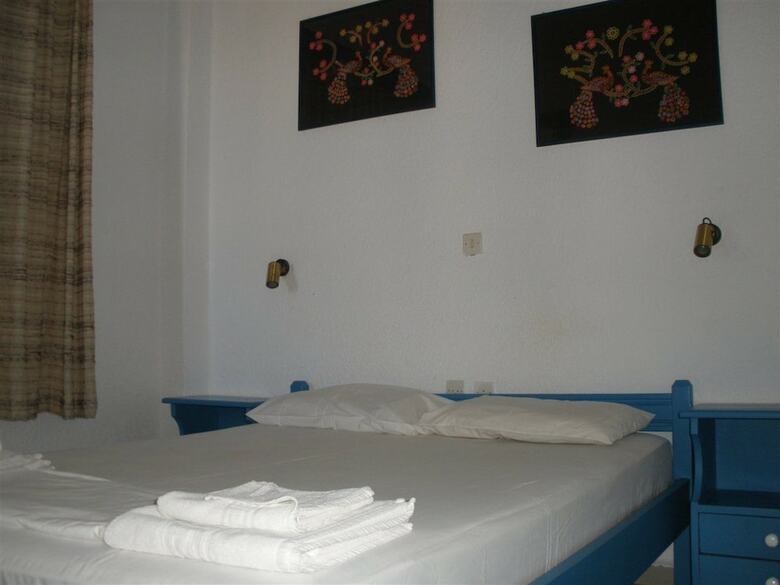 Eleni's Apartments