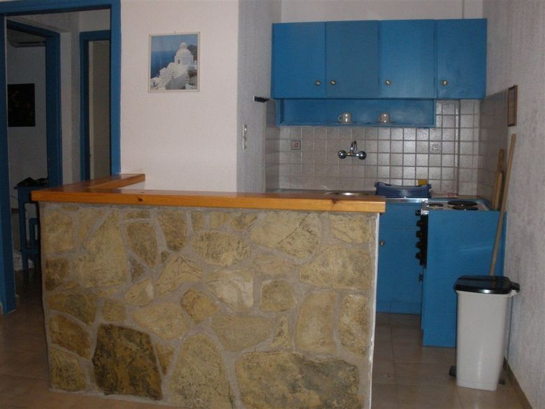 Eleni's Apartments