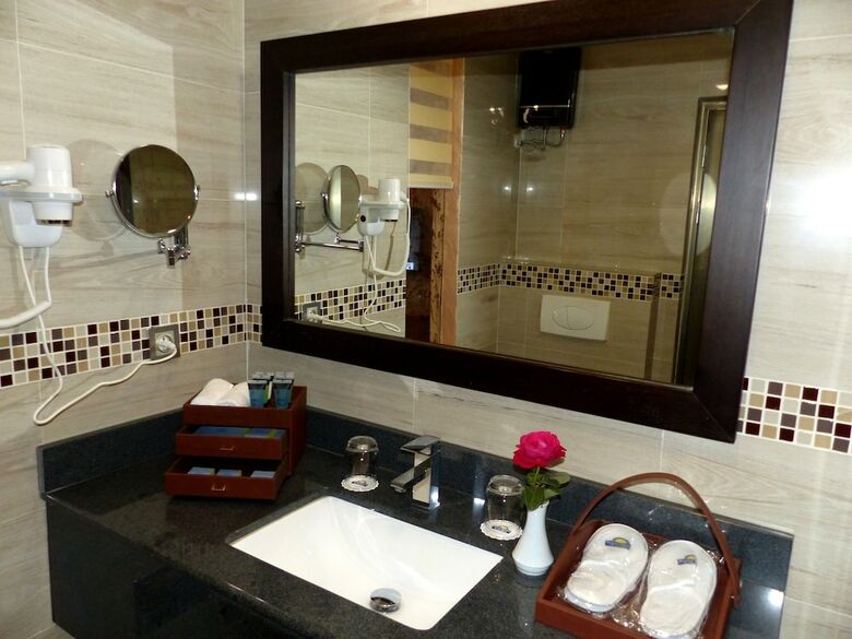 Days Hotel & Suites Dakar