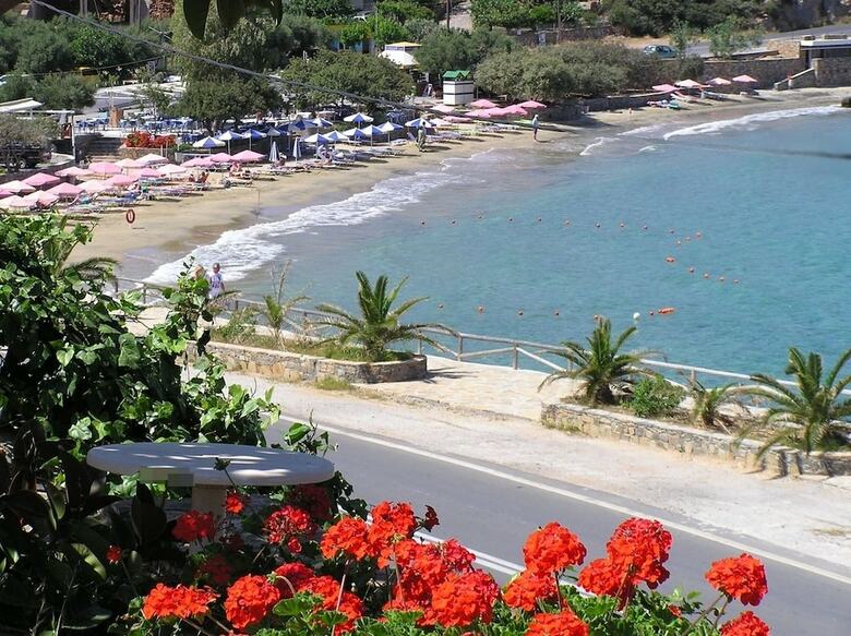 Apartamentos Poppy Villas