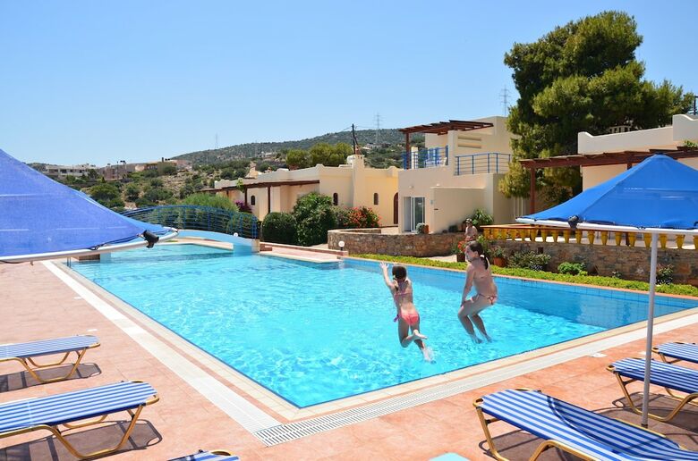 Apartamentos Poppy Villas