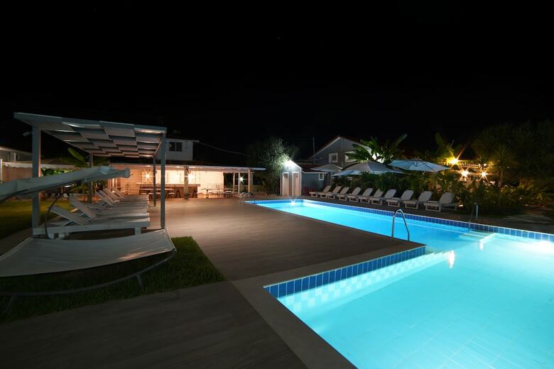 Aparthotel Mirsini Studios & Apartments