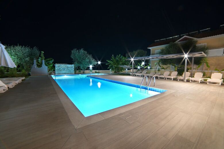 Aparthotel Mirsini Studios & Apartments