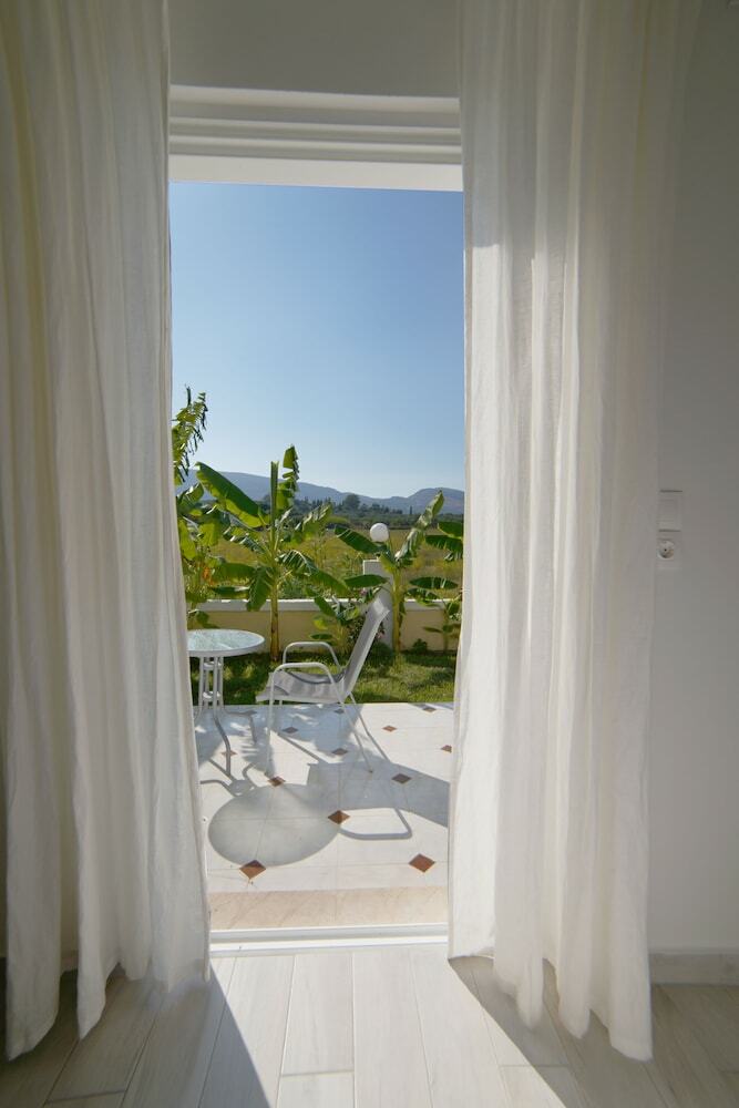 Aparthotel Mirsini Studios & Apartments