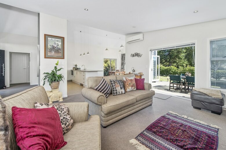 Lupin Lodge Bed And Breakfast