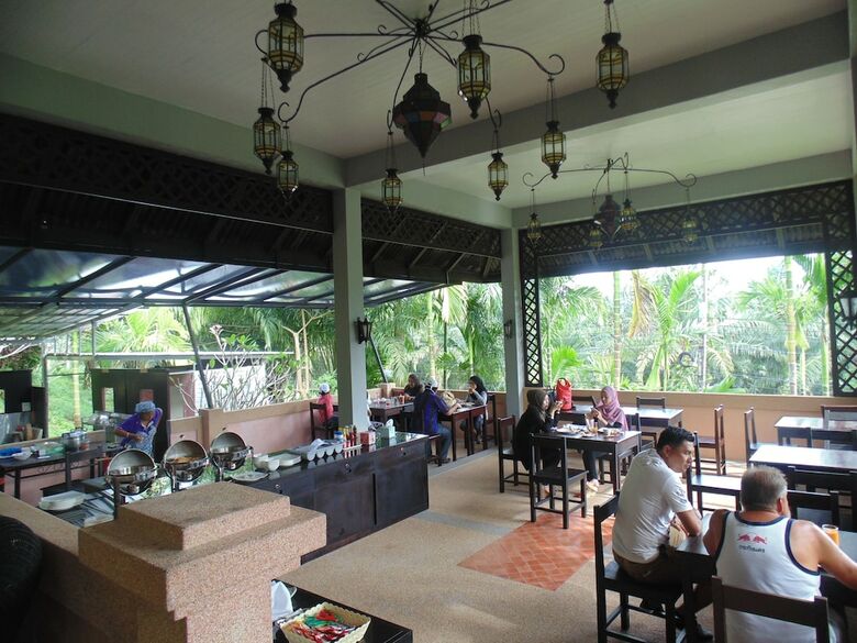 Hotel Aonang Cliff Mountain New Resort