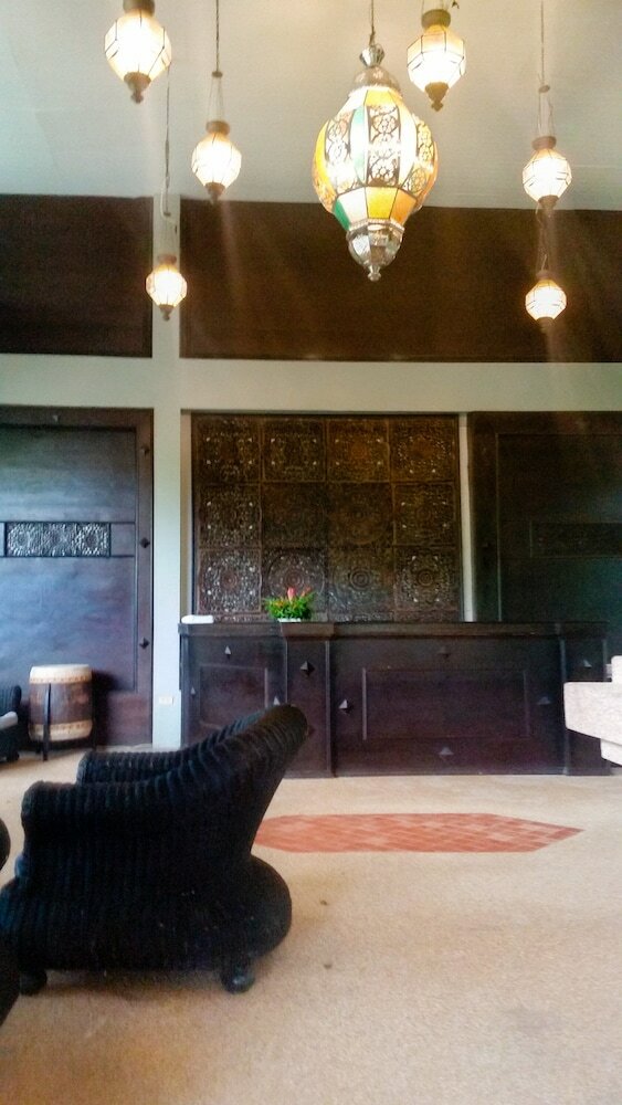 Hotel Aonang Cliff Mountain New Resort