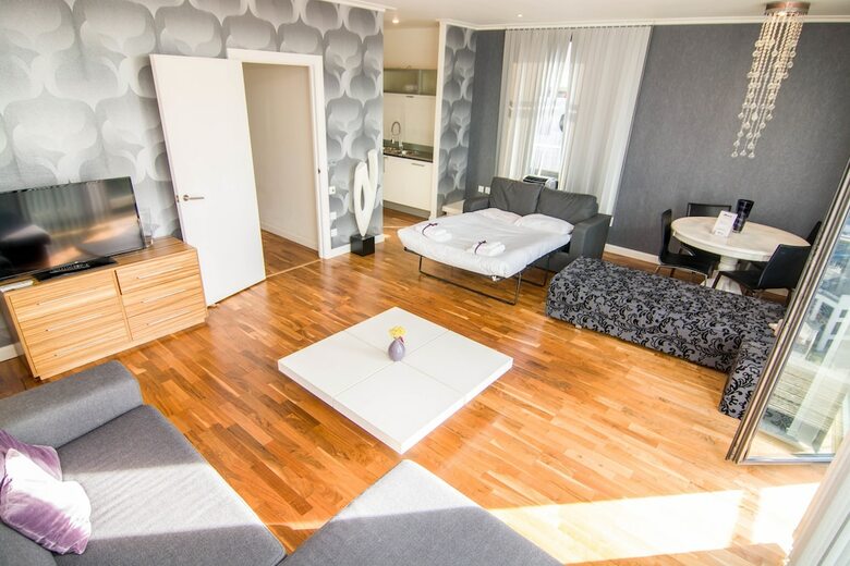 Canary Wharf - Corporate River View Apartments