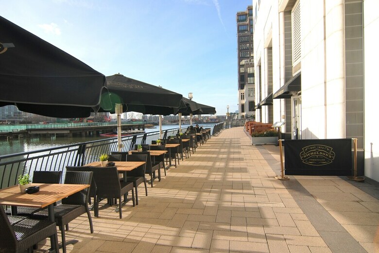 Canary Wharf - Corporate River View Apartments