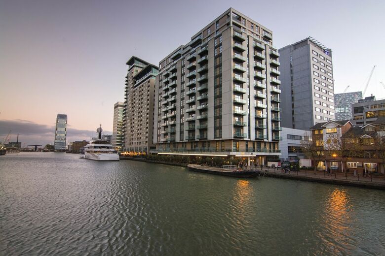 Canary Wharf - Corporate River View Apartments