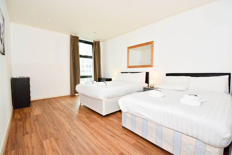 Canary Wharf - Corporate River View Apartments