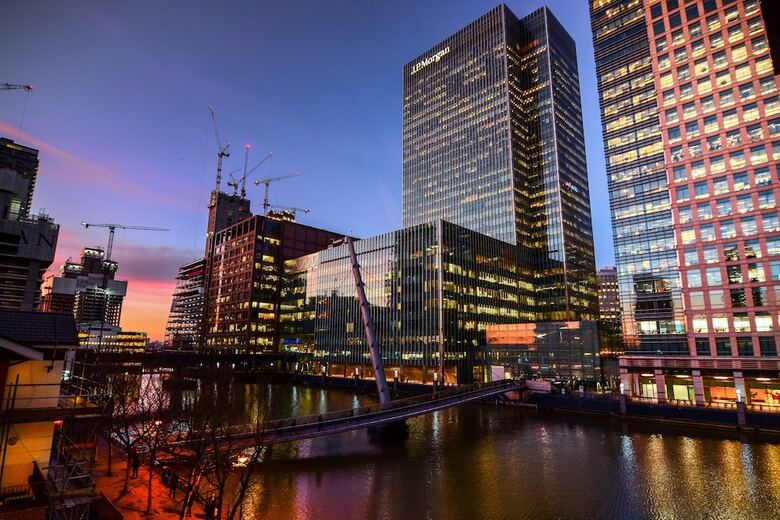 Canary Wharf - Corporate River View Apartments