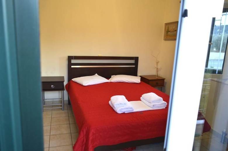 Apartamentos Dionysia Rooms