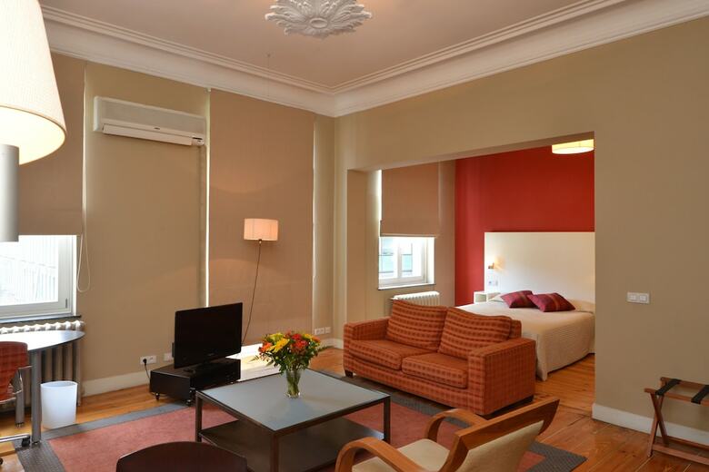 Mas Aparthotel Eu