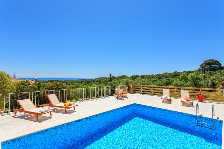 Villa Liuba Houses