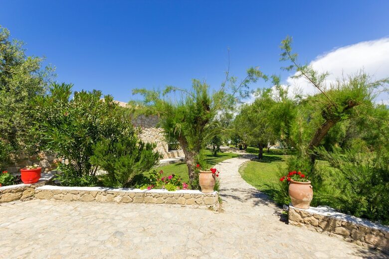 Villa Liuba Houses