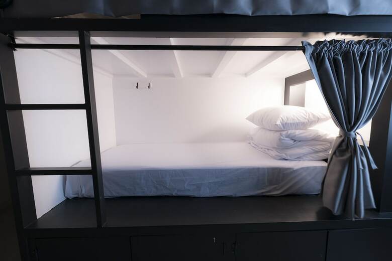 Hotel Canvas Hostel