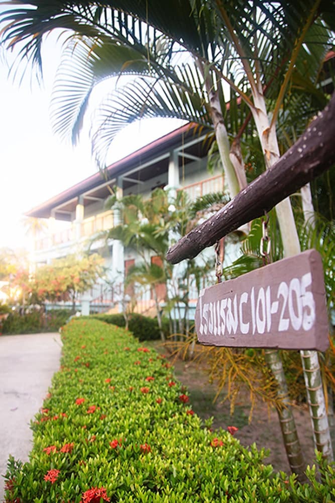 Hotel Kaibae Hut Resort