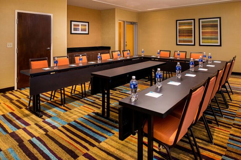 Hotel Fairfield Inn And Suites By Marriott Akron Stow