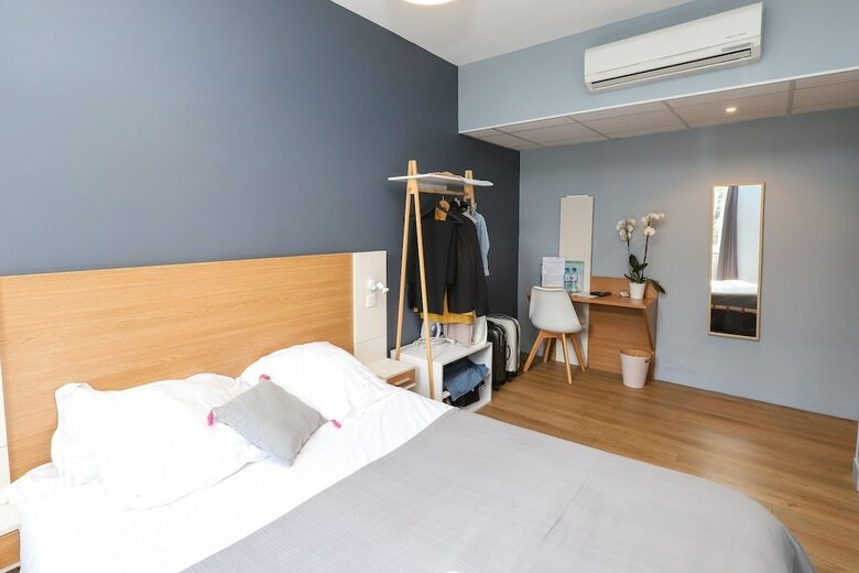 Hotel H�tel La R�serve de Brive