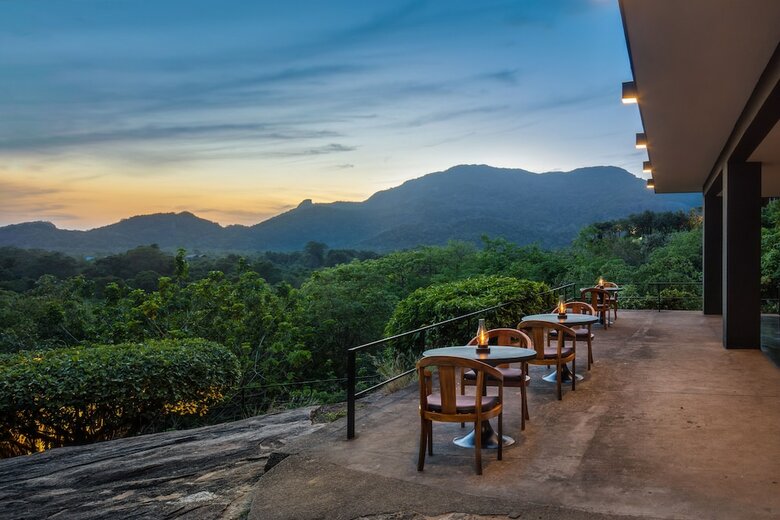 Hotel Heritance Kandalama