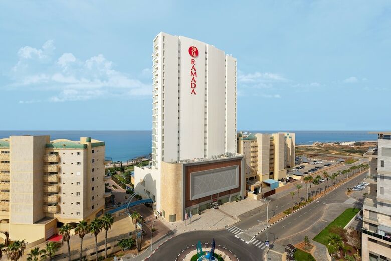 Hotel Ramada Resort By Wyndham Hadera Beach