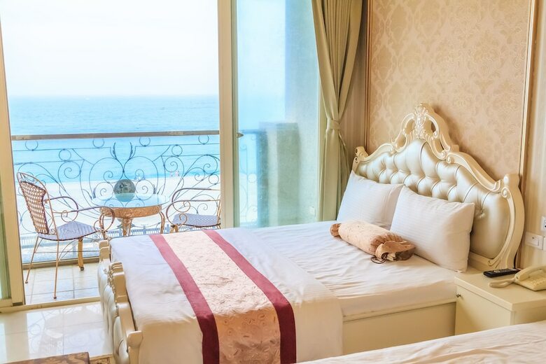 Sunrise Hotel