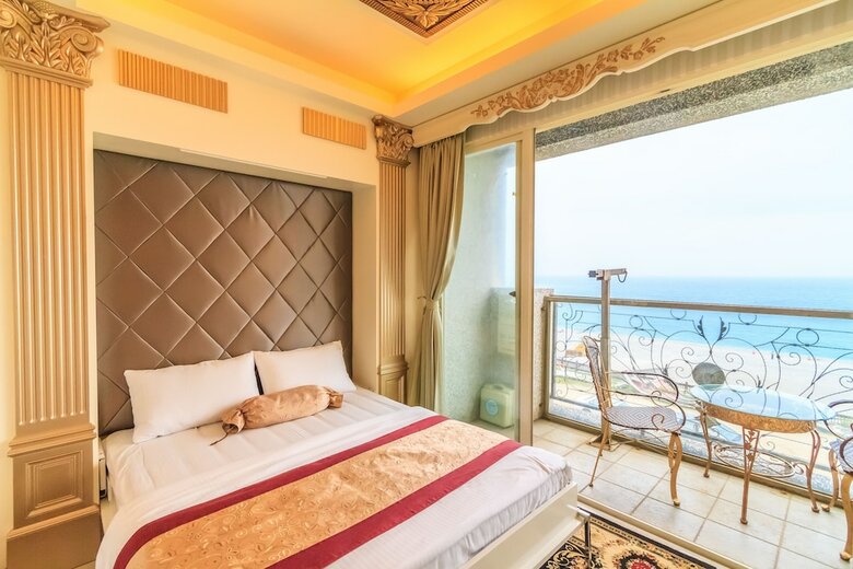 Sunrise Hotel