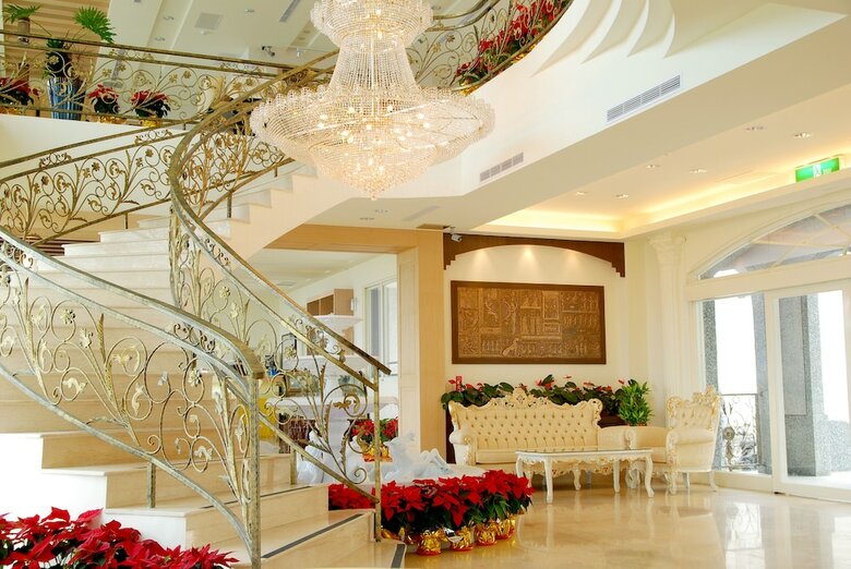 Sunrise Hotel