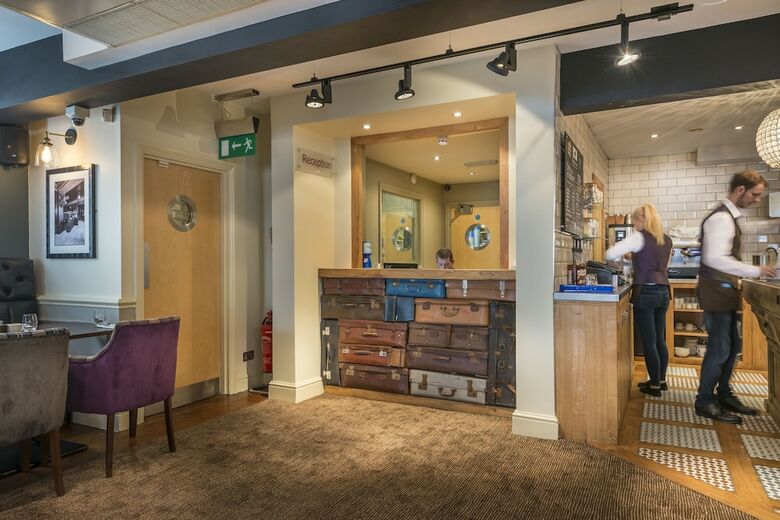 Hotel The Golden Lion