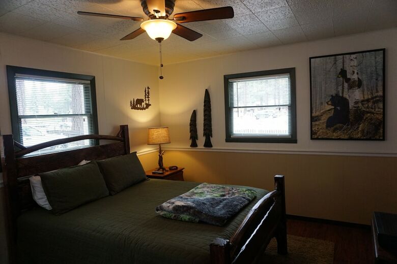 Motel Tahoe Cottage Inn