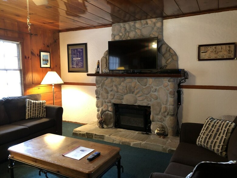 Motel Tahoe Cottage Inn