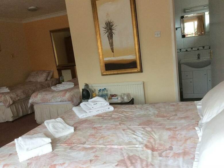 Bed & Breakfast Leeward House