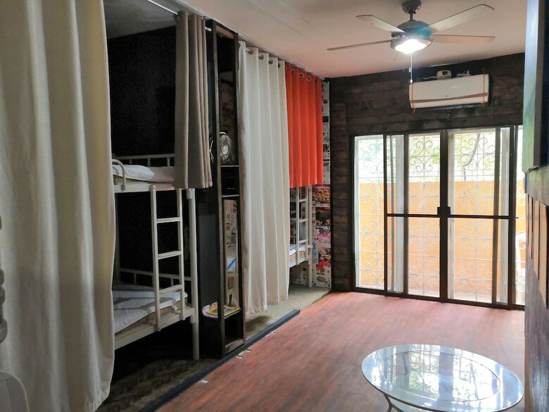 Hotel Dee Guesthouse - White Sands