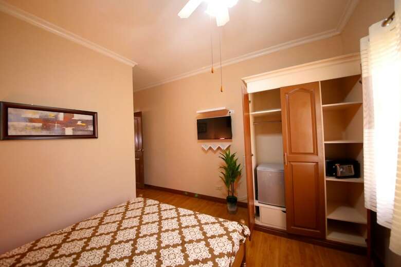 Hotel Dee Guesthouse - White Sands