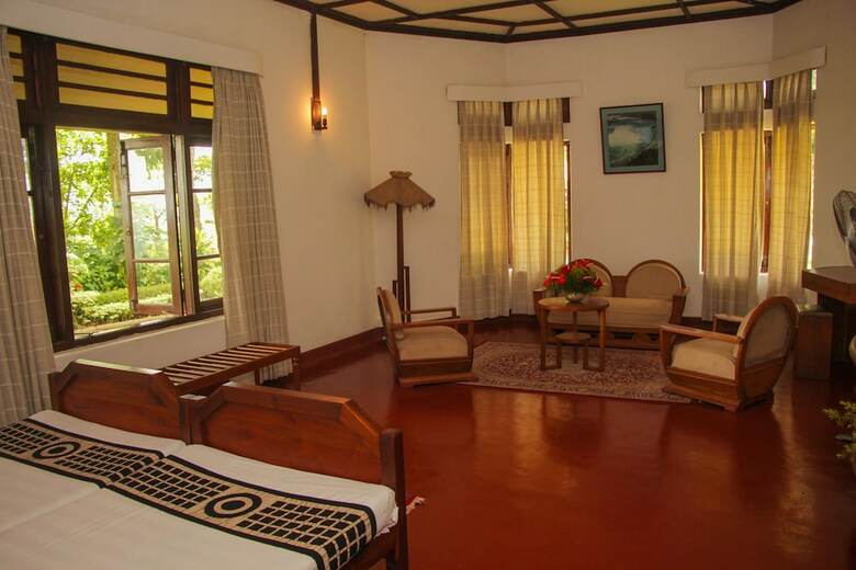 Hotel Ancoombra Tea Estate Bungalow