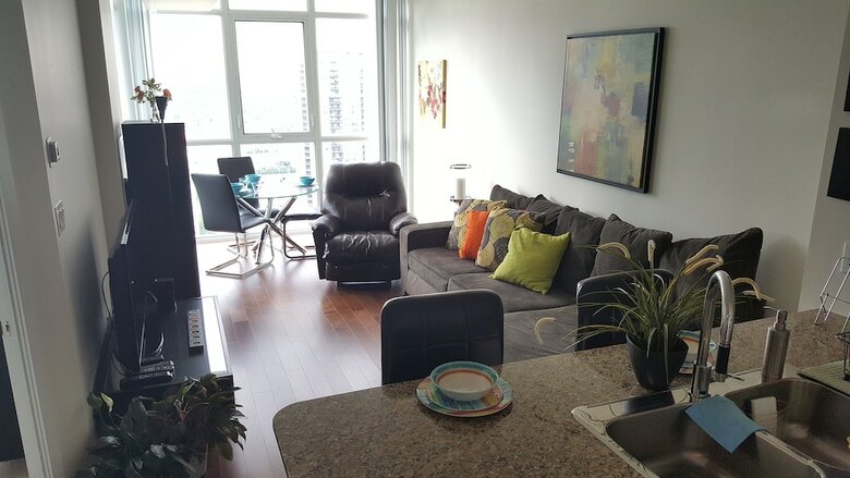 Custom-made Luxury Suite-by Elite Suites