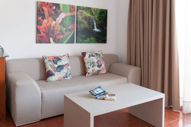 Apartamentos Los Crotos