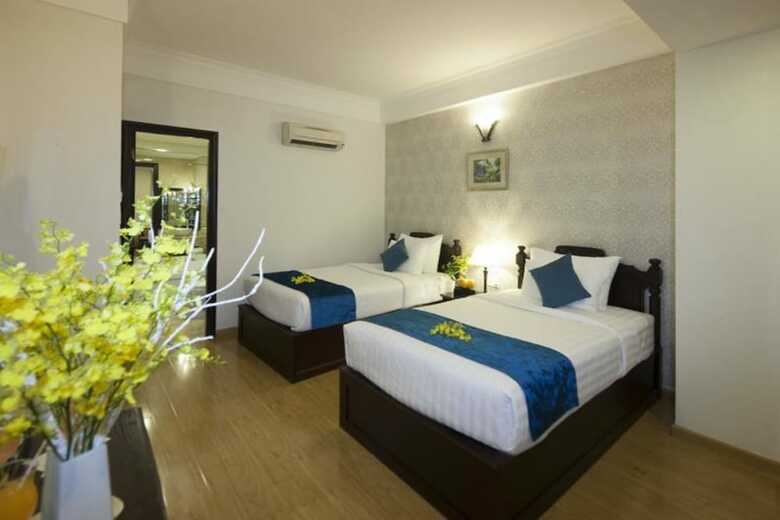 Sunrise Central Hotel