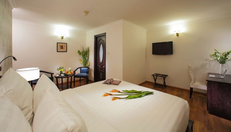 Sunrise Central Hotel