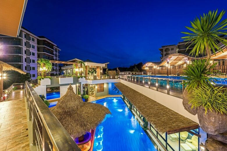 Hotel Chalong Miracle Lakeview Resort & Spa