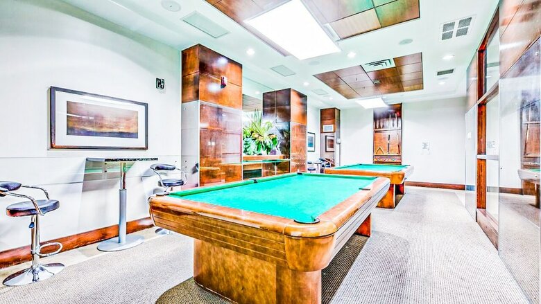 Lake View Luxury Condo By Elite Suites