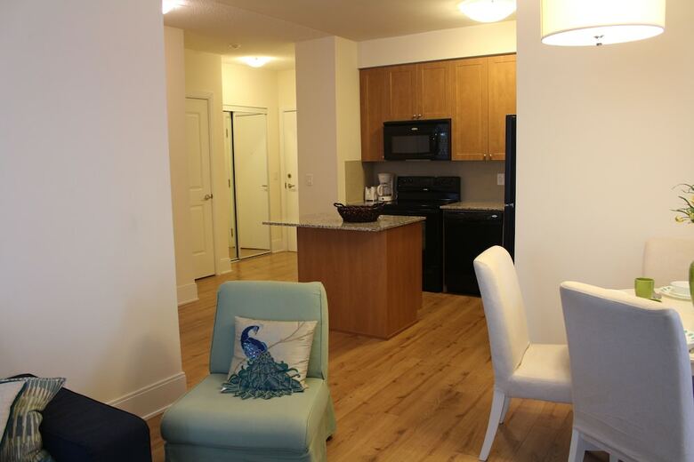 Square One Comfort Suite By Elite Suites