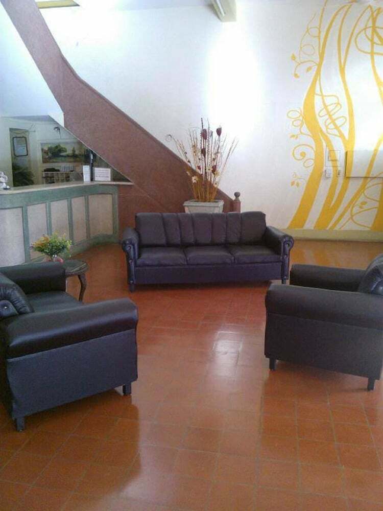 Hotel Morales Inn