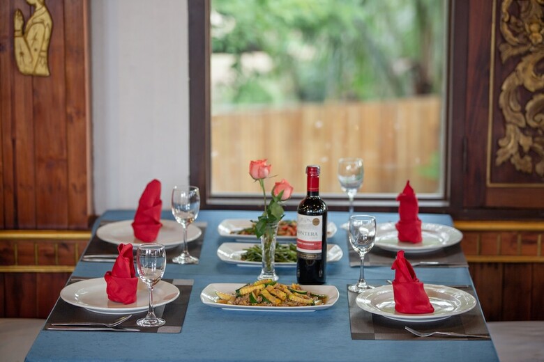 E-outfitting Vang Thong Hotel